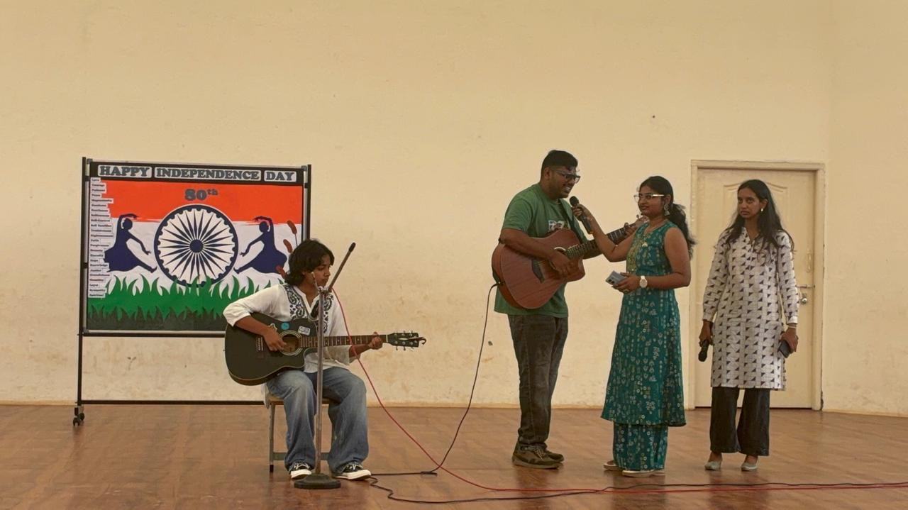 Hi-Hats students performing vocals